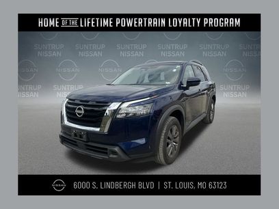 Used 2023 Nissan Pathfinder SV