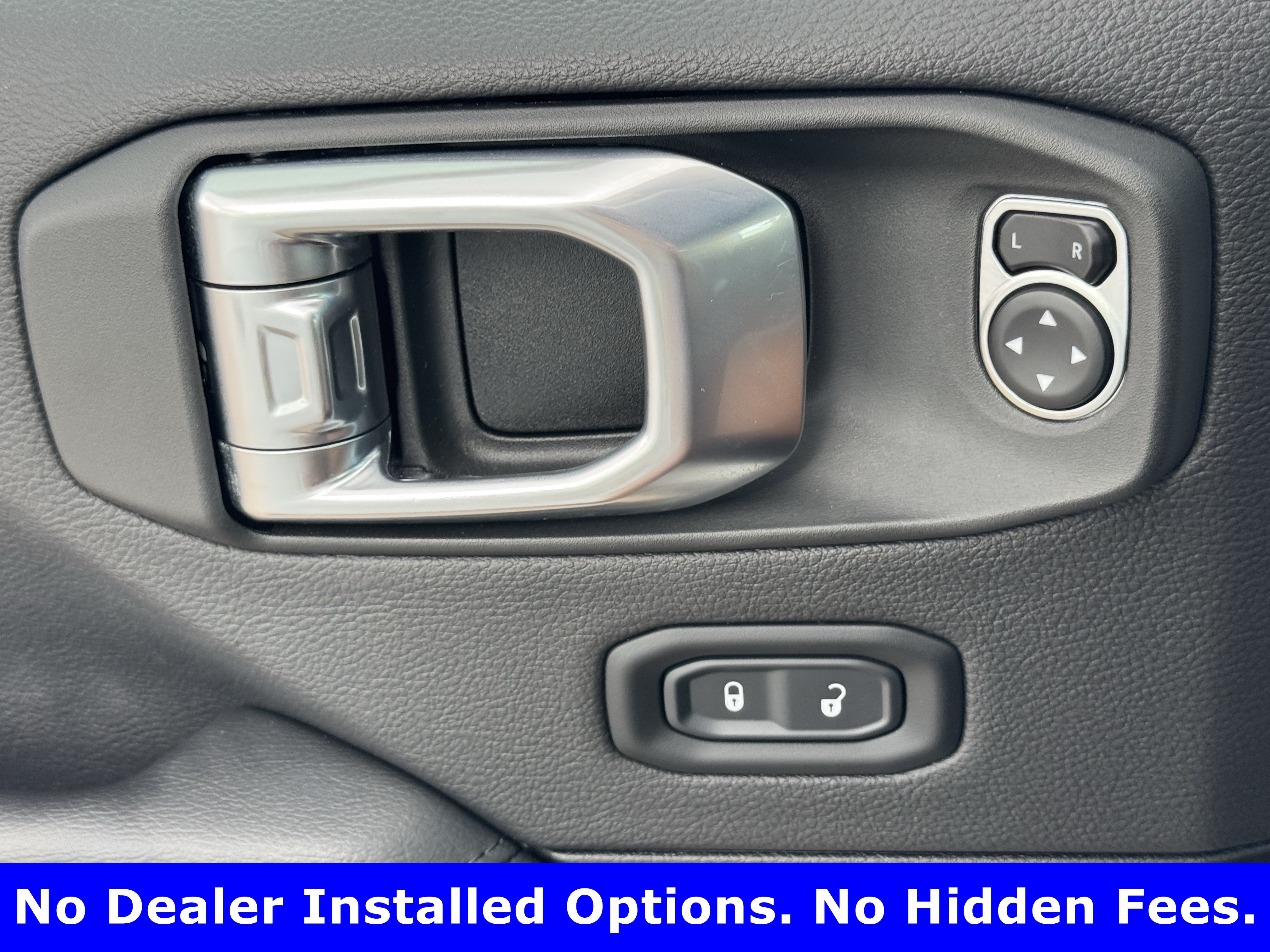 Used 2023 Jeep Wrangler Unlimited Sahara AWD/4WD image 21