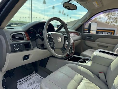 Used 2010 Chevrolet Silverado 2500 LTZ w/ Convenience Package image 19