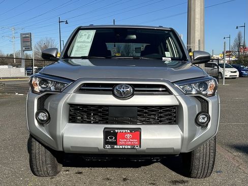 Certified 2024 Toyota 4Runner SR5 image 2