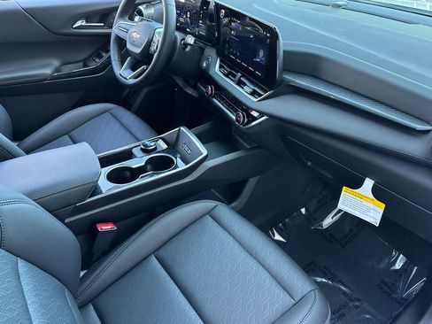 Used 2026 Chevrolet Equinox LT w/ Convenience Package II AWD/4WD image 19