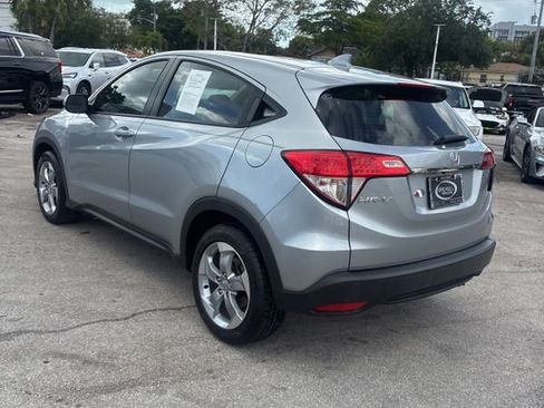 Used 2022 Honda HR-V LX image 7