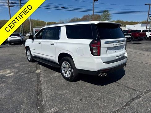 Used 2023 Chevrolet Suburban Premier AWD/4WD image 6