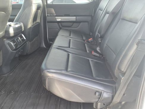 Certified 2022 Ford F150 XLT w/ Equipment Group 302A High image 18