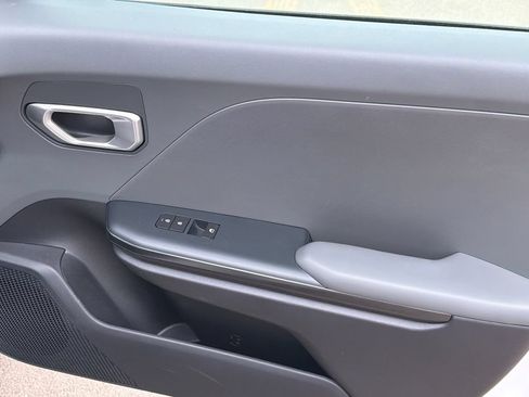 Used 2025 Kia K4 FWD image 14