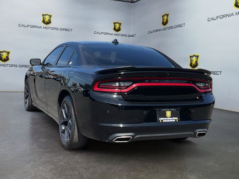 Used 2023 Dodge Charger SXT w/ Blacktop Package RWD image 7