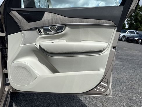 Used 2024 Volvo XC90 T8 Plus w/ Protection Package Premier image 30