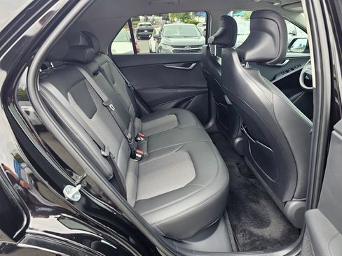 Certified 2025 Kia Niro Wind FWD image 26