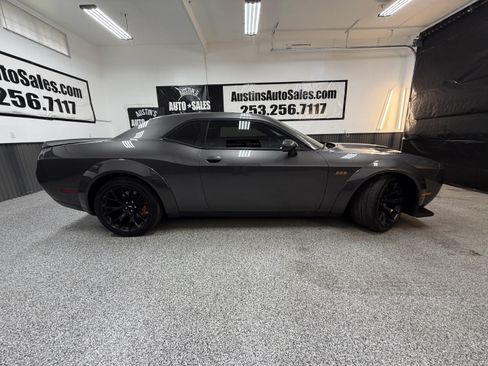 Used 2023 Dodge Challenger R/T Scat Pack RWD image 2
