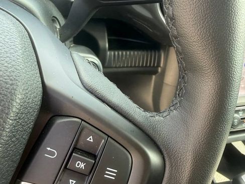 Used 2025 Ford Ranger Lariat w/ Black Appearance Package AWD/4WD image 19
