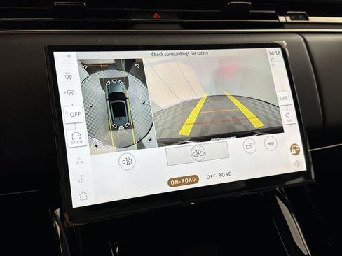 New 2025 Land Rover Range Rover Sport SE image 16