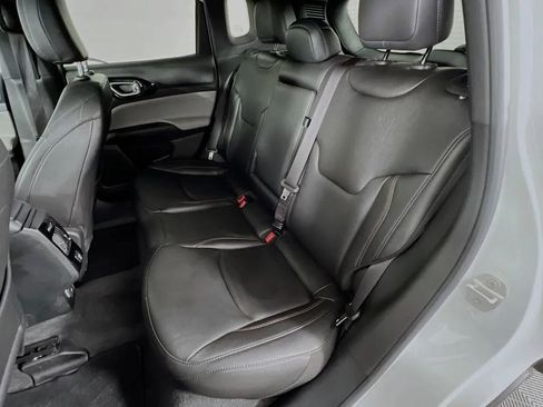 Used 2024 Jeep Compass Limited image 24