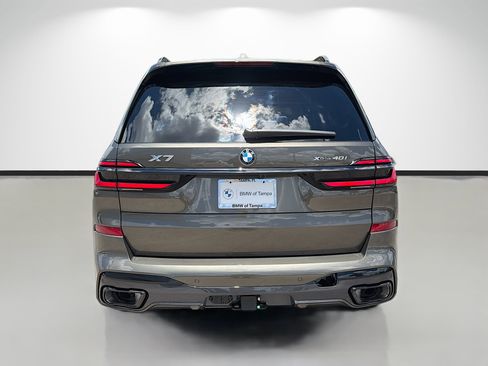 New 2027 BMW X7 xDrive40i w/ M Sport Package AWD/4WD image 4