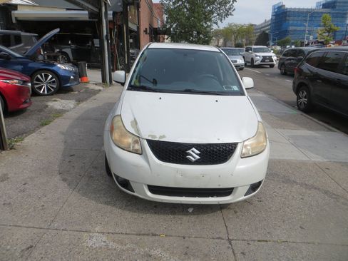 Used 2008 Suzuki SX4 Sport image 2