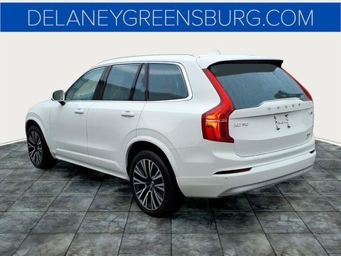 Used 2022 Volvo XC90 T6 Momentum image 5
