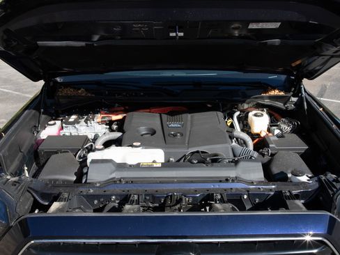 Used 2024 Toyota Sequoia SR5 image 35