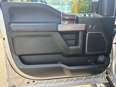 Used 2017 Ford F150 Raptor w/ Equipment Group 802A Luxury AWD/4WD image 16