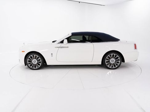 Certified 2018 Rolls-Royce Dawn image 11