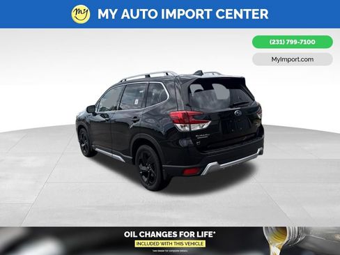 Used 2023 Subaru Forester Touring AWD/4WD image 5