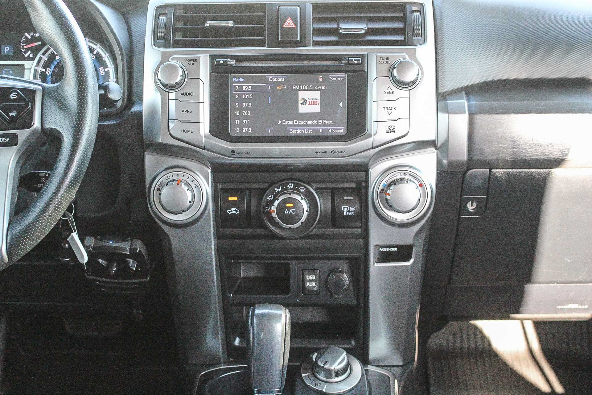 Used 2018 Toyota 4Runner SR5 Premium AWD/4WD image 3