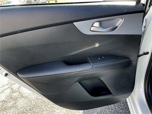 Used 2023 Kia Forte LXS image 11