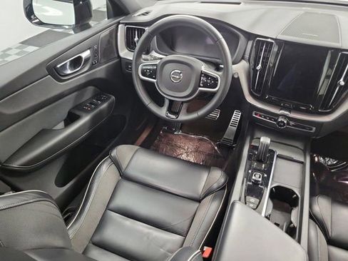 Used 2022 Volvo XC60 B5 R-Design w/ Advanced Package FWD image 15