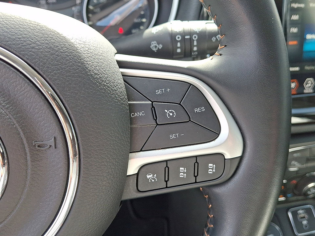 Used 2021 Jeep Compass Limited AWD/4WD image 18