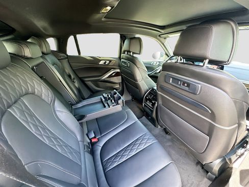 Used 2021 BMW X6 sDrive40i w/ Executive Package image 32