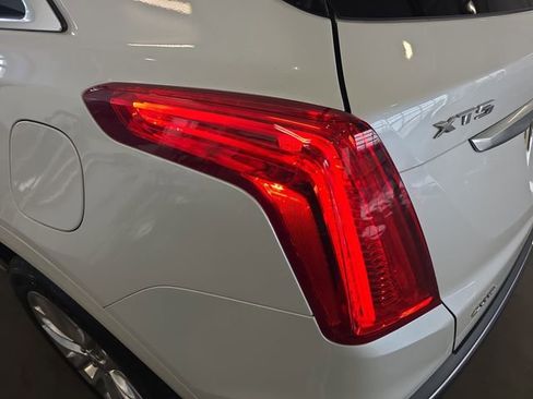 Used 2019 Cadillac XT5 Premium Luxury AWD/4WD image 33