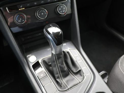 Used 2024 Volkswagen Tiguan S image 25