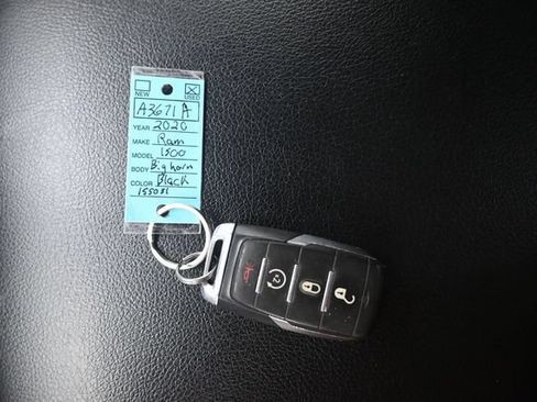 Used 2020 RAM 1500 Big Horn AWD/4WD image 17