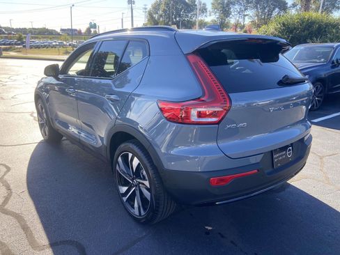 Certified 2023 Volvo XC40 B5 Plus w/ Protection Package Premier image 7