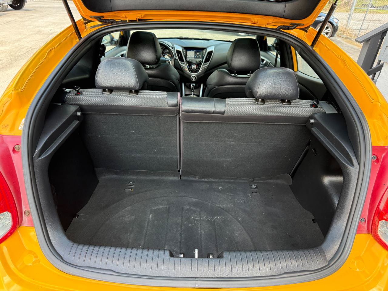 Used 2016 Hyundai Veloster w/ Option Group 03 FWD image 35