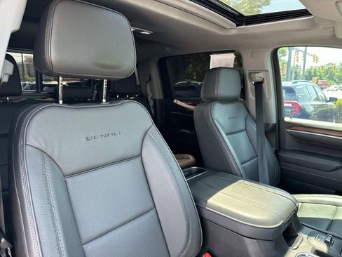 Used 2025 GMC Sierra 1500 Denali AWD/4WD image 11