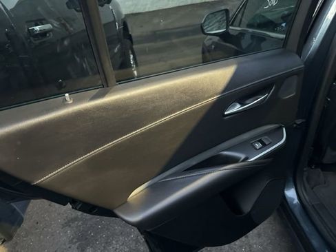 Used 2020 Cadillac XT4 Premium Luxury image 10