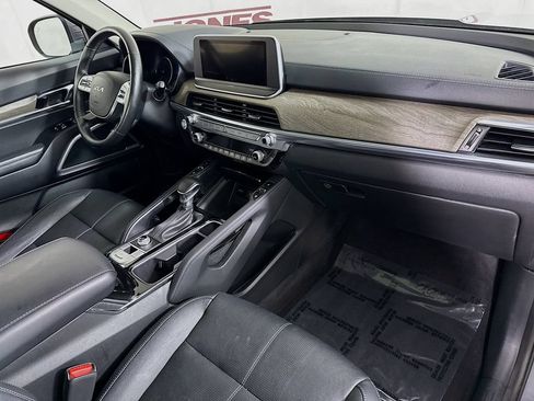 Certified 2022 Kia Telluride EX w/ EX Premium Package AWD/4WD image 36