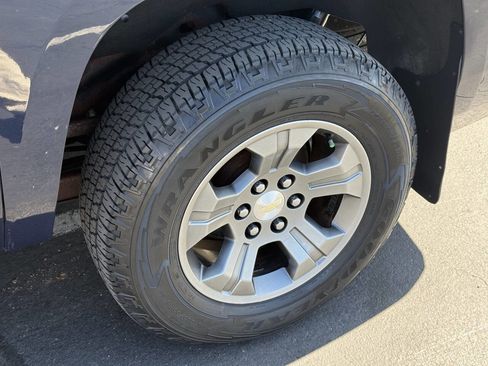 Used 2017 Chevrolet Suburban LT AWD/4WD image 10
