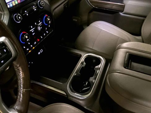 Used 2019 Chevrolet Silverado 1500 RST w/ All-Star Edition image 17