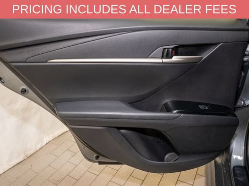 Used 2025 Toyota Camry SE FWD image 9