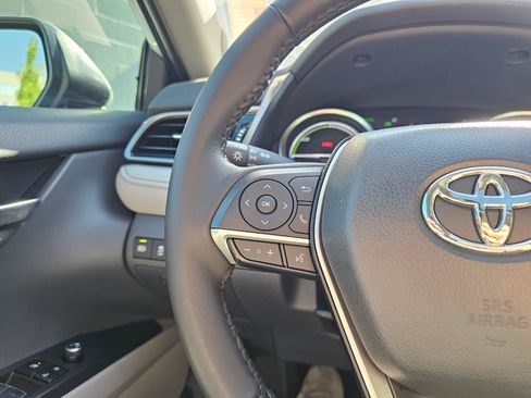 Used 2023 Toyota Camry XLE w/ Navigation Package FWD image 33