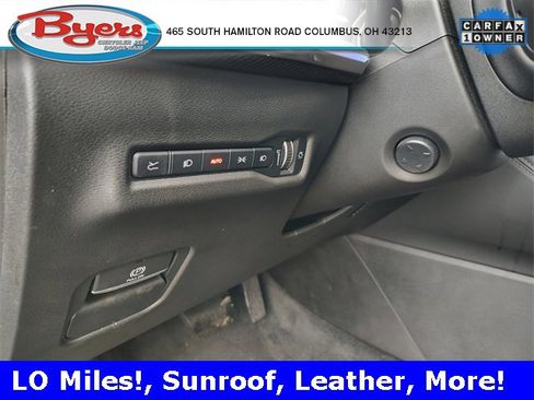 Used 2024 Jeep Wagoneer Launch Edition image 17