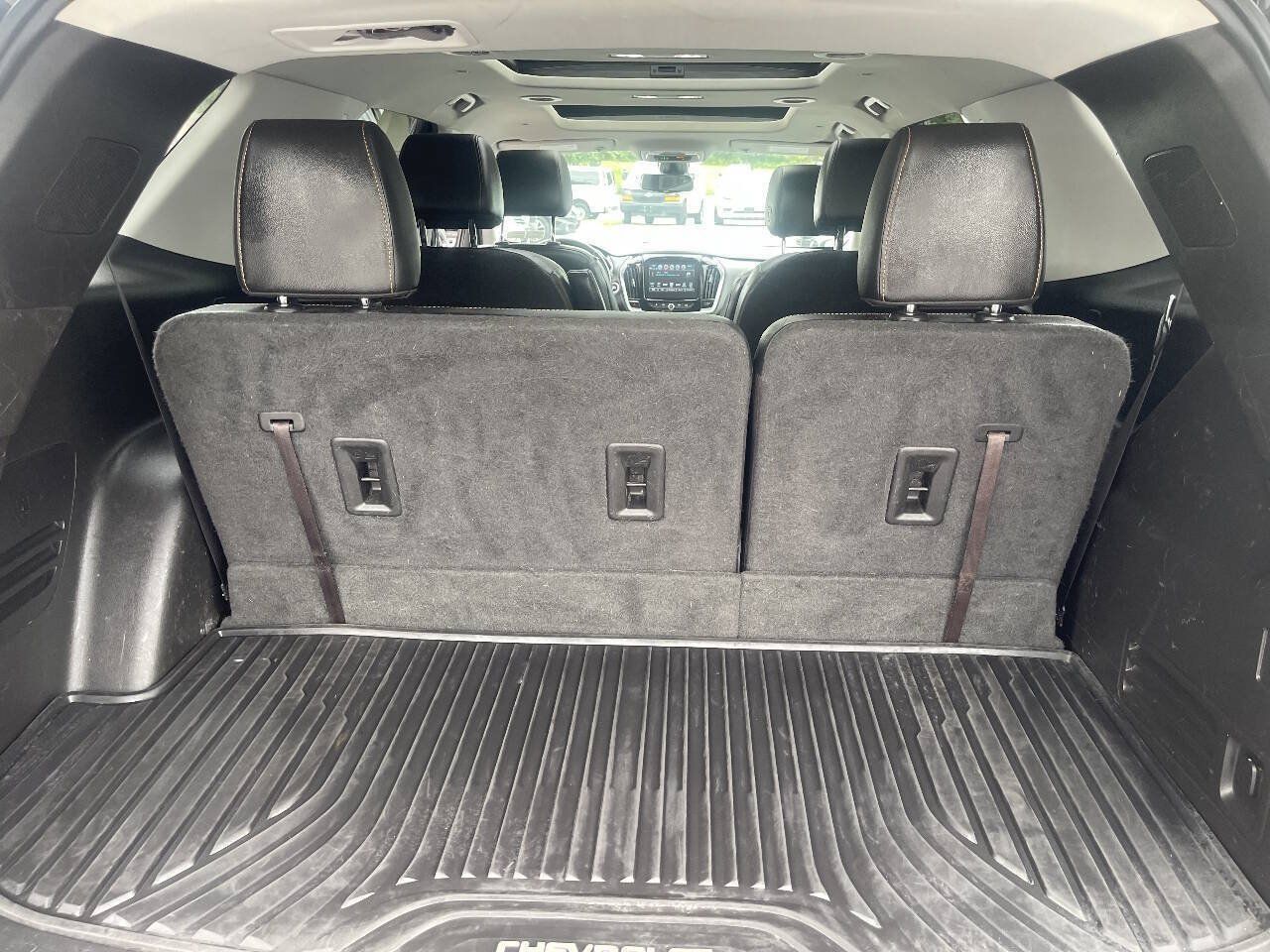 Used 2019 Chevrolet Traverse LT w/ LT Premium Package AWD/4WD image 26