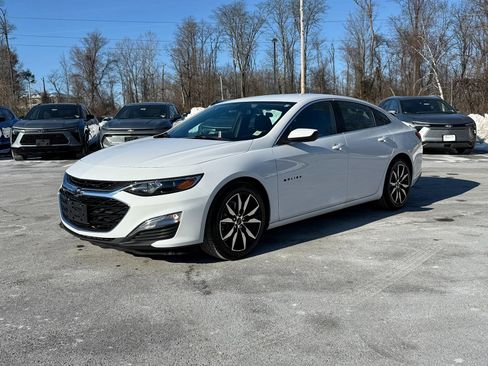 Certified 2021 Chevrolet Malibu RS image 3