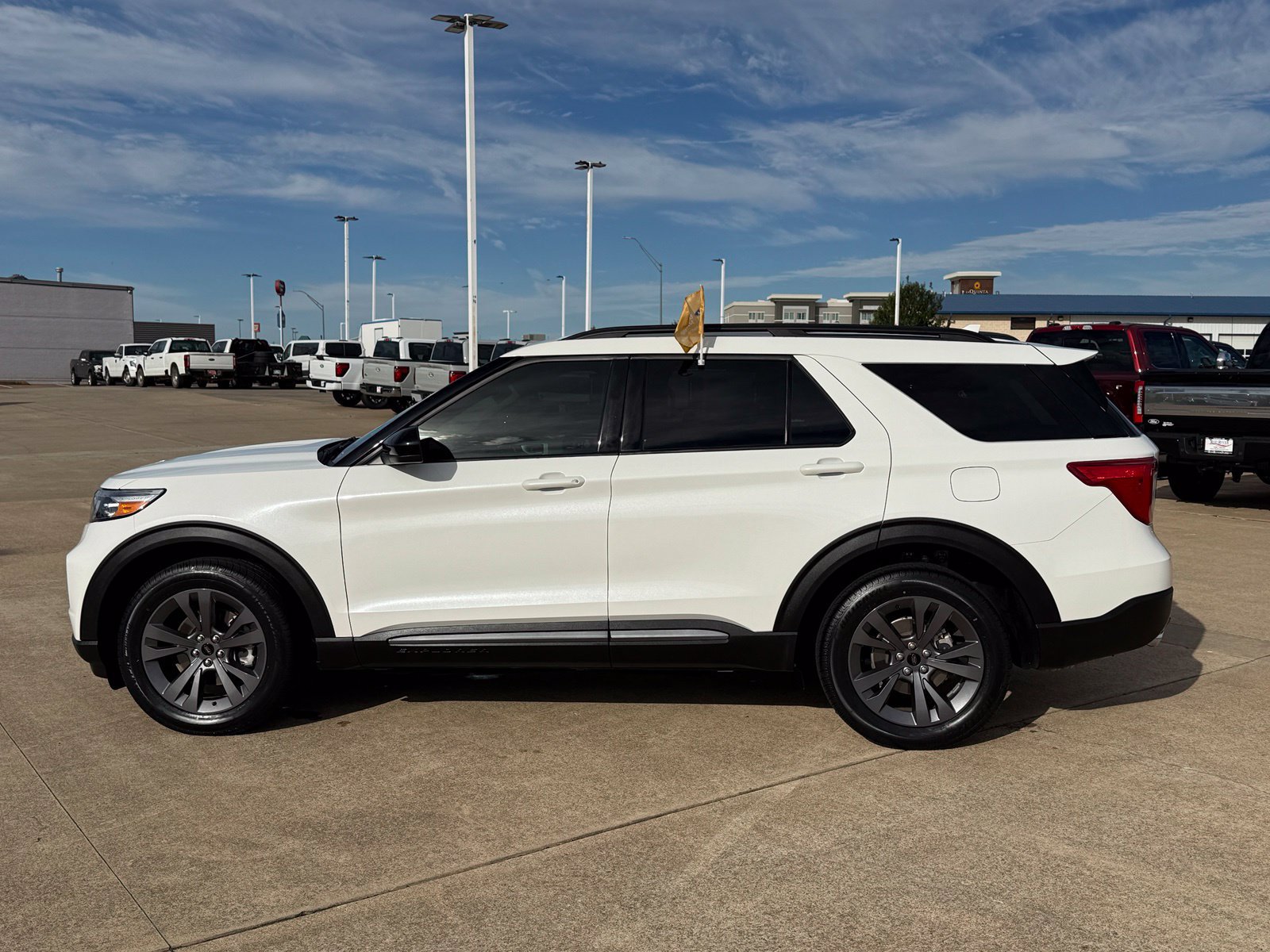 Certified 2024 Ford Explorer XLT w/ Equipment Group 202A AWD/4WD image 8