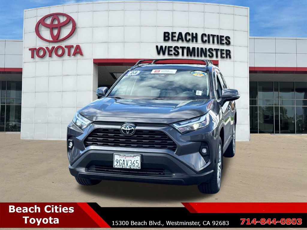 Used 2023 Toyota RAV4 XLE Premium FWD image 5