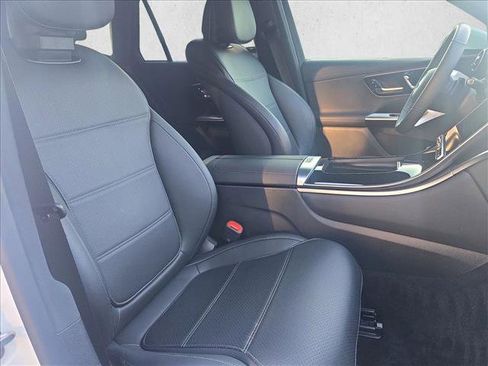 Certified 2025 Mercedes-Benz GLC 300 image 18