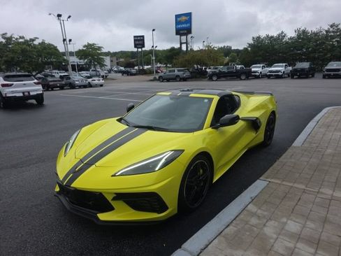 Used 2023 Chevrolet Corvette Stingray Preferred Cpe w/ Z51 Performance Package RWD image 6