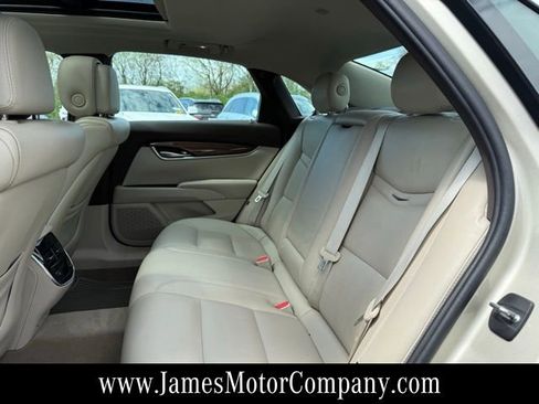 Used 2014 Cadillac XTS Luxury w/ Driver Awareness Package image 17