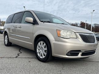 Used 2013 Chrysler Town & Country Touring video 2