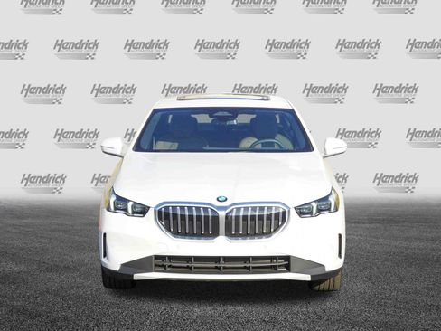 Certified 2025 BMW 530i xDrive w/ Premium Package image 3